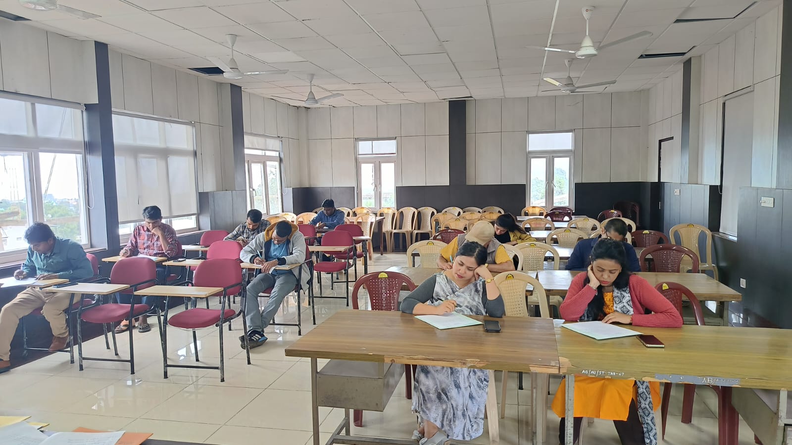 हिंदी निबंध लेखन प्रतियोगिता हिंदी निबंध लेखन प्रतियोगिता